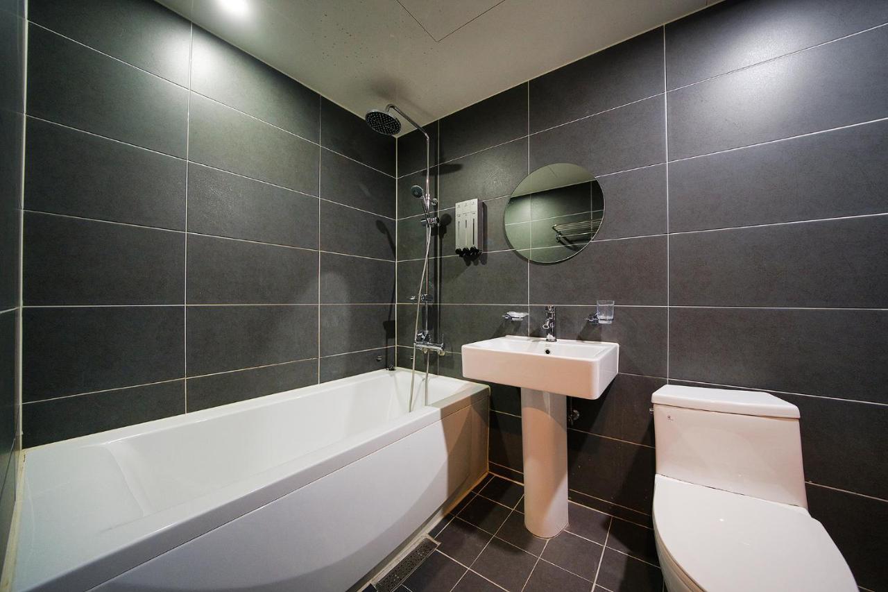 Suwon Dono1796 Hotel Dış mekan fotoğraf