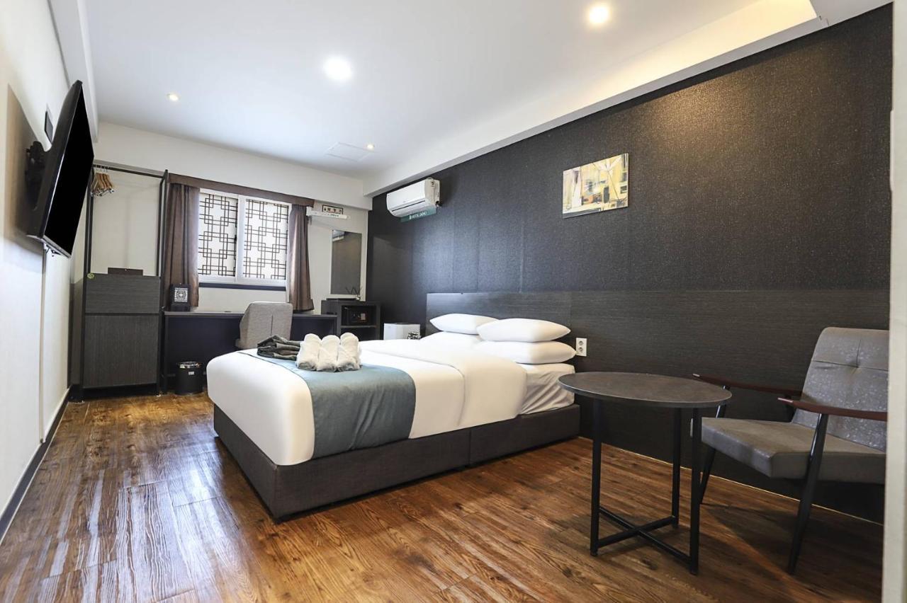 Suwon Dono1796 Hotel Dış mekan fotoğraf