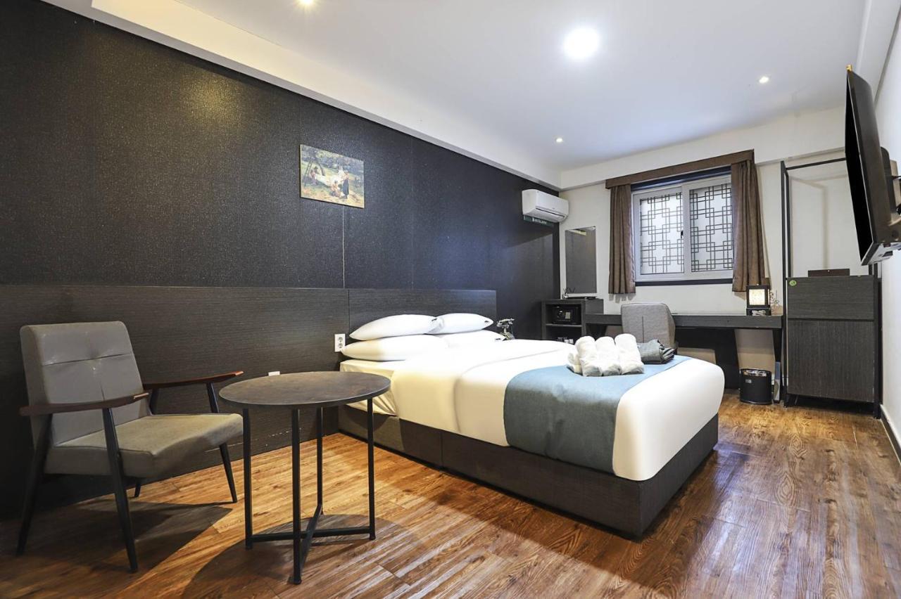 Suwon Dono1796 Hotel Dış mekan fotoğraf